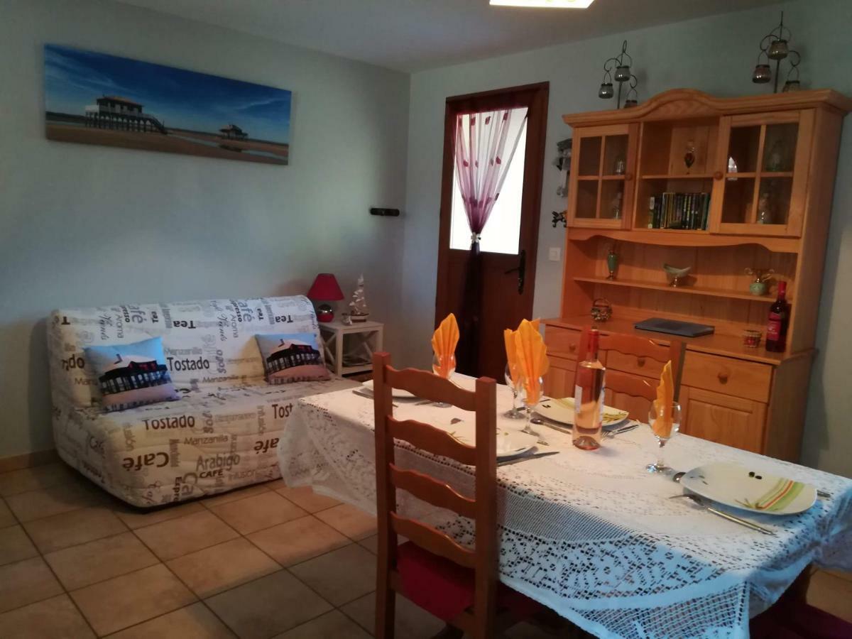 Gite Les Garbails Le Barp Exterior foto